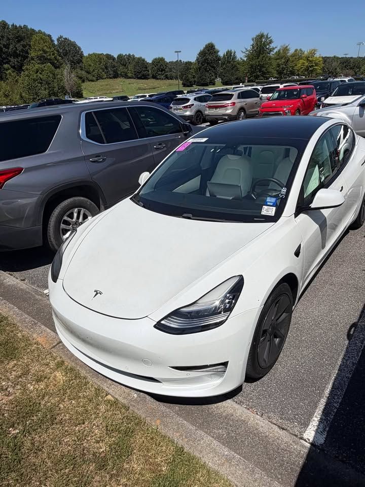 2021 Tesla Model 3 Standard Range Plus, photo 1